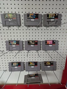 Super Nintendo SNES Mystery Game Bundle incluye 10 juegos - Imagen 1 de 2
