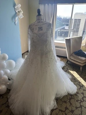 Amare красивое свадебное платье - Изображение 1 из 4