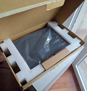 Switch EnGenius modello EWS7928P - Foto 1 di 6