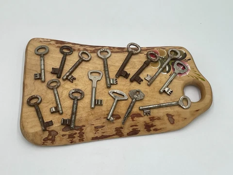 Old vintage antique keys set of 15 various shapes Cover