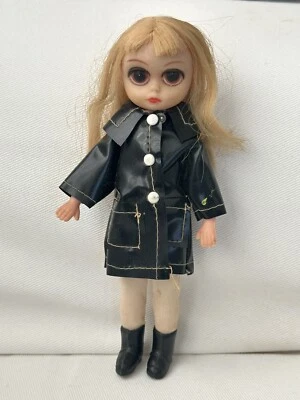 Boneca Susie Slicker cabelo loiro Fun World década de 1960 - Imagem 1 de 4