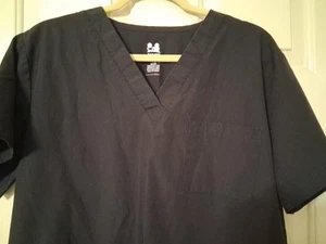 Blusa Médica DAGACCI Unisex Talla M Negra 3 Bolsillos Cuello en V Manga Corta - Imagen 1 de 5
