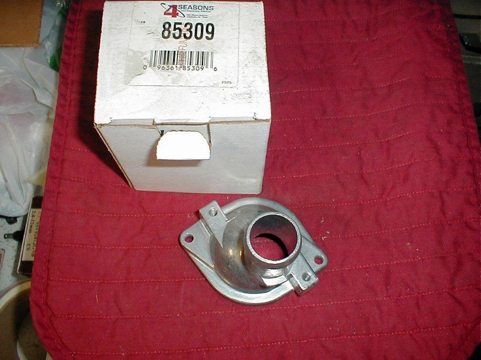 НОВЫЙ ИЗ СТАРЫХ ЗАПАСОВ 4 СЕЗОНА 1992-8 КОРПУС ТЕРМОСТАТА ACURA 2,5 ЛИТРА VIGOR TL - Изображение 1 из 1