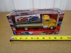 Peterbilt 335 semi truck flatbed car hauler NEW RAY 1/43 toy diecast box Z - Picture 1 of 7