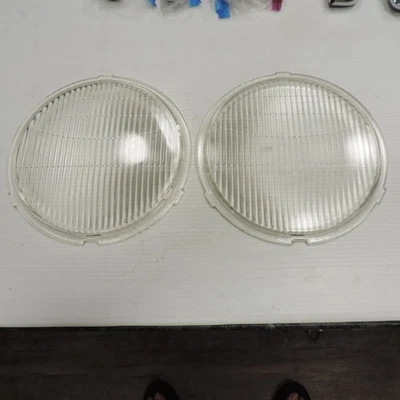 Lentes de faros de vidrio vintage de 8-15/32" - pueden ser modelo A Ford o Chevy Foto 1 de 4