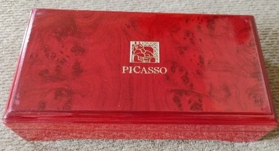 Pluma estilográfica de lujo Picasso solo en caja roja Foto 1 de 4