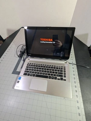 Toshiba Satellite E45t-B4300, Intel i5-4210U@1.7GHz, 8GB RAM, 750GB HDD, Win10 Foto 1 de 4