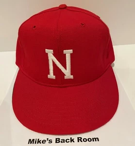 Sombrero vintage Univ Nebraska CORNHUSKERS PRO LINE NUEVO Stock antiguo Nuevo con etiquetas Equipado 6-7/8 - Imagen 1 de 4