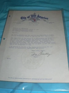 Signature of Tom Bradley Instrumental to race Issues Los Angeles Mayor - Picture 1 of 1
