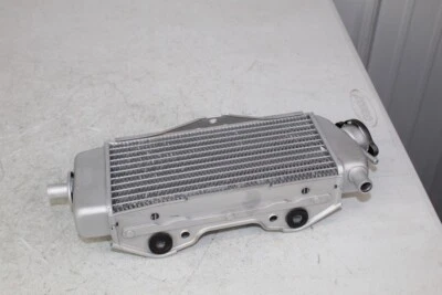 2004 2005 Kawasaki KX250F  OEM Left Radiator 39061-0003 KX Suzuki RMZ 250 04-06 - Image 1 of 4