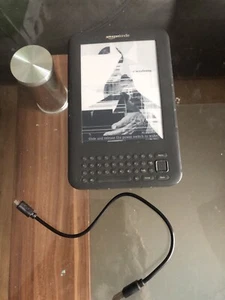 Amazon Kindle 3 e-reader D00901- Screen Not Turning On -Pls See Item Description - Picture 1 of 20