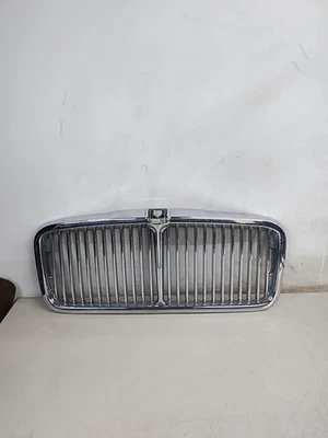 1980-1987 Jaguar XJ6 Front Bumper Grille Oem - Image 1 of 3