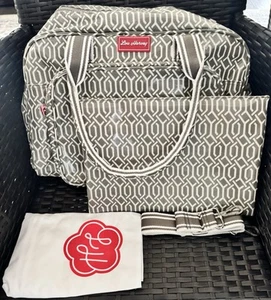 LOU HARVEY NWT Gray/White Print Diaper Changing Pad Pockets Coated Nappy Bag - Picture 1 of 7