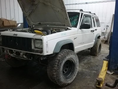 CHEROKEE  1998 Fuse Box Engine 1165349 Foto 1 de 4