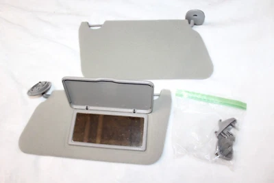 00-05 Pontiac GRAND AM  Sunvisors w/ Sunvisor Clips GRAY Clean - Image 1 of 4