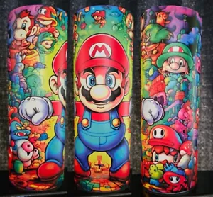 Mario GLOW IN THE DARK 20 oz vaso con paja y tapa (TOTALMENTE NUEVO) - Imagen 1 de 6