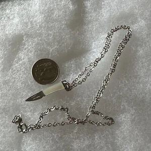 PARKER CUT CO White Pearl Mini Fixed Knives Knife Necklace - Picture 1 of 5