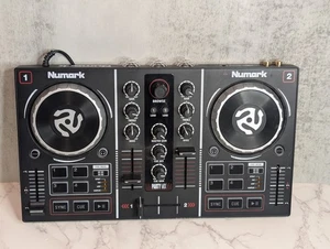 Numark Party Mix Double Deck Controller with Party Lights - Picture 1 of 13