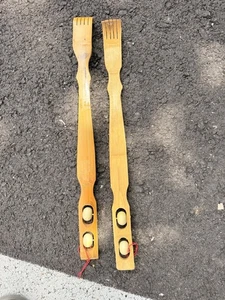 2er Pack Bambus Holz Rückenkratzer Massagerollen lange Reichweite lange Reichweite NEU - Bild 1 von 3