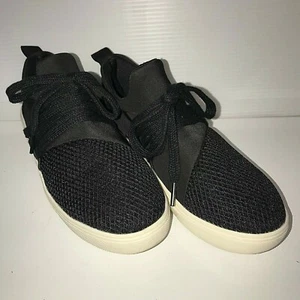 Big Buddha Womens Size 6 Black Fabric Upper Slip On Sneakers. Accent Laces. - Picture 1 of 8