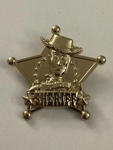 Disney Toy Story Star Pin Gold Colored D23 - Picture 1 of 3