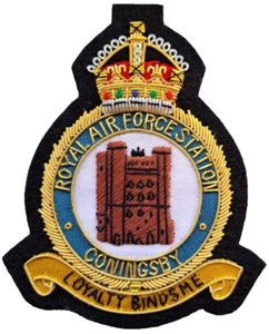 RAF Coningsby Royal Air Force GOLD VERDRAHTET Patch Abzeichen - MOD LIZENZIERT - Bild 1 von 5