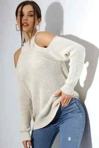 Maglione donna beige girocollo senza spalline manica lunga taglio ampio elegante - Foto 1 di 4