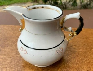**1830s**KPM 4.5" high x 6.5" wide Porcelain Pitcher - Picture 1 of 6
