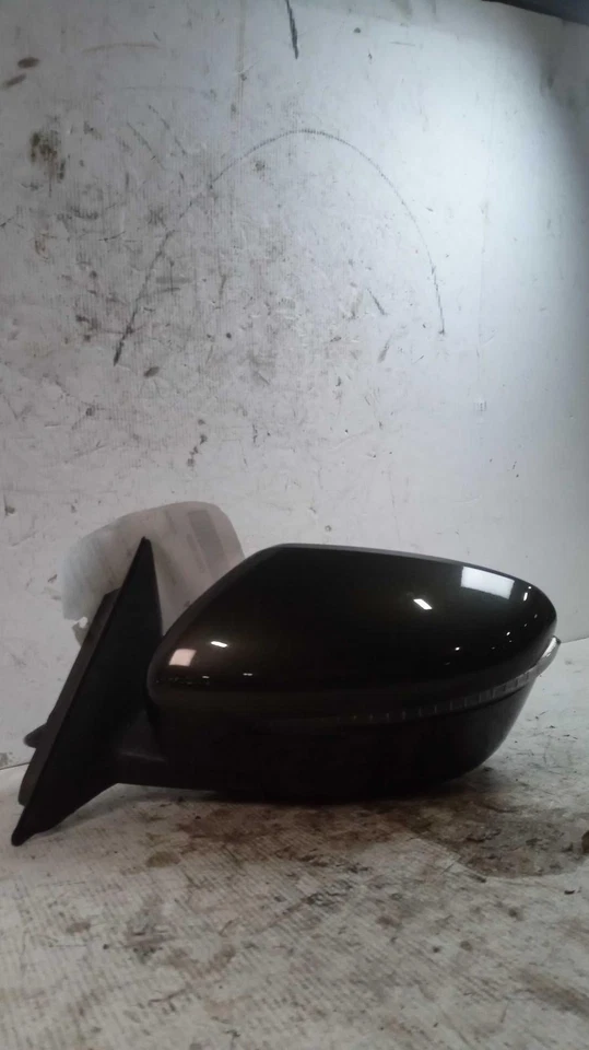 2017 Nissan Rogue conjunto de espelho de porta esquerda preto, 72K milhas, qualidade OEM - Imagem 1 de 4