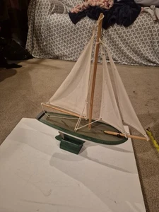 Vintage Teichyacht und Ständer - Bild 1 von 9