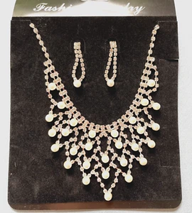 Necklace & Earrings Set, New, Rhinestone & Faux Pearl Apron Dangling Bling - Picture 1 of 2