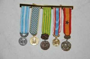 REDUCTION 5 MEDAILLES-OUTRE MER-INDOCHINE-ALGERIE-VAILLANCE VIETNAMIENNE-RECONNA - Picture 1 of 2