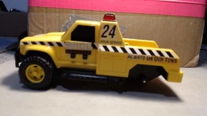 1993 Buddy L Yellow Plastic Tow Truck 1:24? Scale Non Working Battery Toy China - Picture 1 of 6