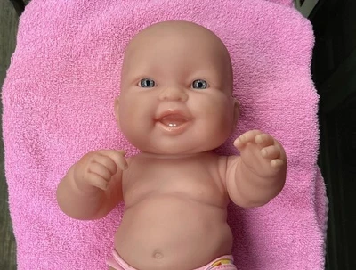 Muñeca bebé gordita Berenguer sonriente con 2 dientes 13 pulgadas ¡Los ojos azules pueden posar! Foto 1 de 4