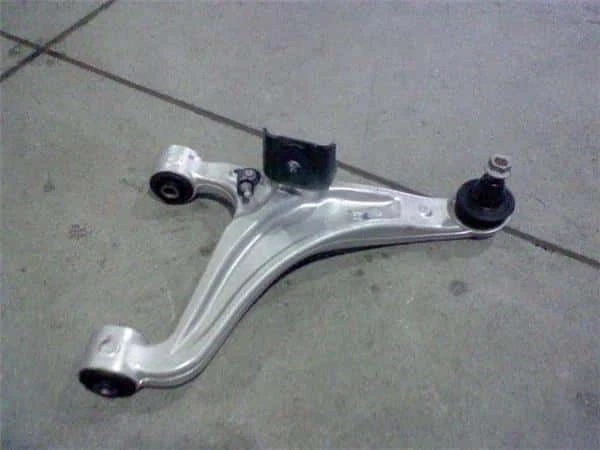NISSAN Skyline Crossover 2009 Rear Left Upper Control Arm [Used] [PA02031307] - Image 1 of 1