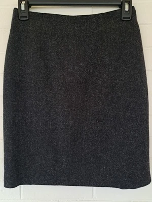 Маленькая изысканная женская юбка-карандаш из шерстяной смеси размер 2P угольно-серая с подкладкой - Изображение 1 из 4