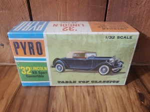 Vintage Pyro Table Top Classics '32 Lincoln KB Sport 1/32 C342 Model Kit 1965 - Picture 1 of 6