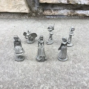 Monopoly Spiel Spiel Spiel Spielmarken Movers Alice Schneewittchen Dumbo Pinocchio Mowgl - Bild 1 von 3