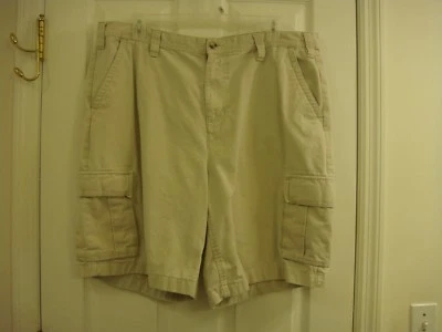 Pantalones cortos cargo para hombre Covington beige claro frente plano caqui talla 44  Foto 1 de 4