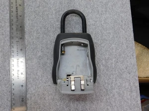 Master Lock Lock Box Key Storage 3617BQ Combination Outdoor Weather Resistant Sa - Picture 1 of 3