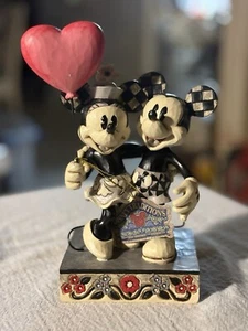 Jim Shore Disney MICKEY AND MINNIE HEART-LOVE IS IN THE AIR 6010106 NEW IN BOX - Picture 1 of 7