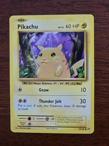 Pikachu 35/108 Evolutions Regular  NM - Picture 1 of 1