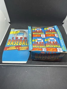 Tarjetas coleccionables de béisbol Fleer 1990 caja abierta - 30 paquetes - Imagen 1 de 1