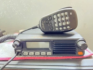 YAESU FTM-7250D C4FM/FM Dual Band 144/430MHz Mobile Transceiver Japan - Zdjęcie 1 z 24