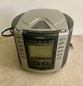 Timex Digital CD Alarm Clock Radio - Picture 1 of 1