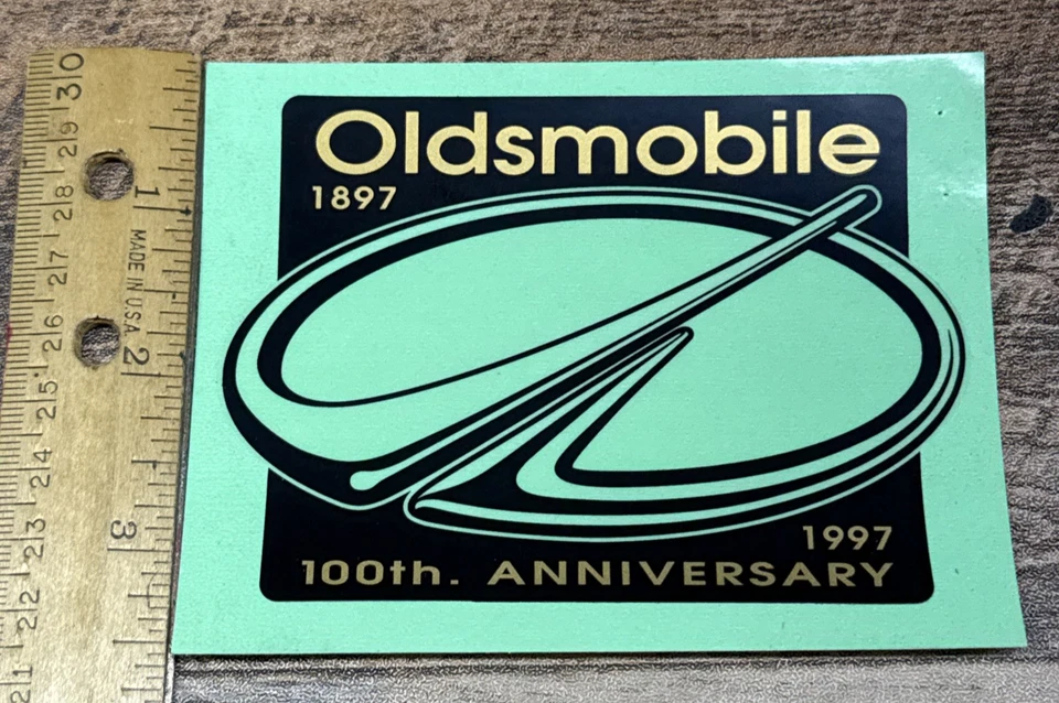 奥兹莫比尔100周年乙烯基贴花1897-1997年收藏品广告 — 第 1/3 张图片