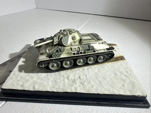 Dragon Armor 60135 T-34/76 mod.1941 prime guardie brigata carri armati Mosca 1942 1/72 - Foto 1 di 9
