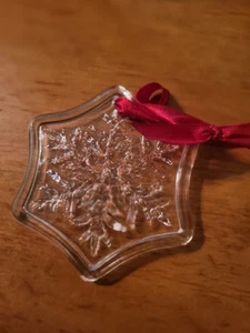 VINTAGE " FOSTORIA " STERN SCHNEEFLOCKE Klarglas ORNAMENT - Bild 1 von 3