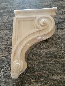 carved wood corbel - Picture 1 of 3