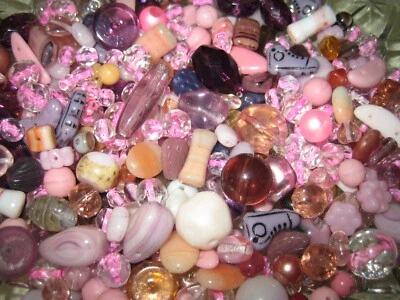 Glasperlen Mix 200 g KONVOLUT  GLASPERLEN/BÖHMISCHE PERLEN/ROSA/LILA - Bild 1 von 3